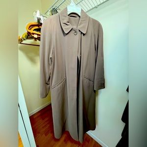 Regent Park Trench Coat. Size 10P